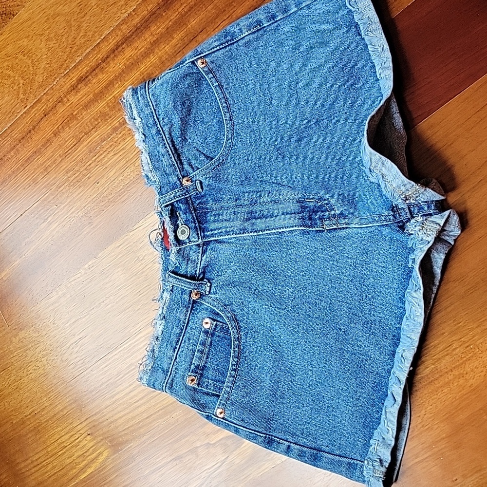 Signature8 high waisted jean shorts size sm